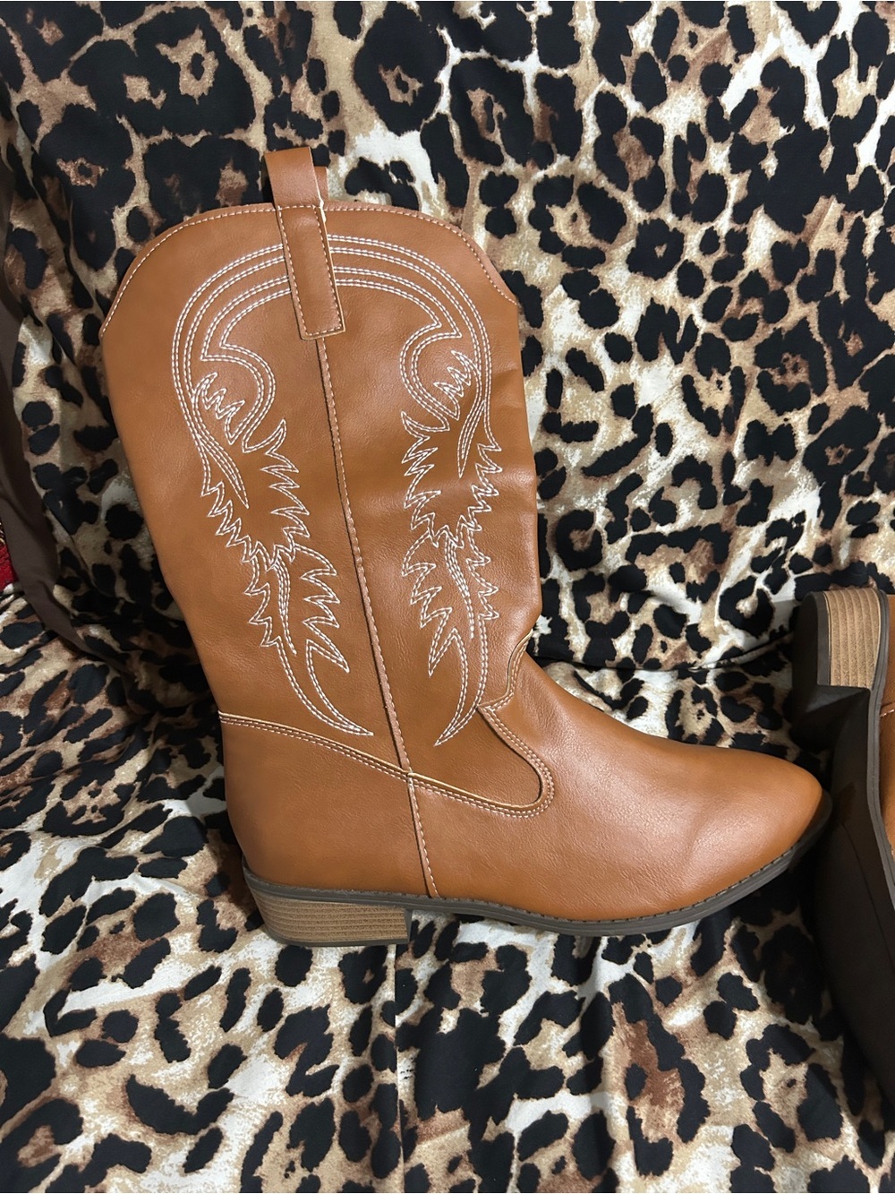 Women's Tan Embroidered Western Lace-Up Boots - Picture 2 of 4